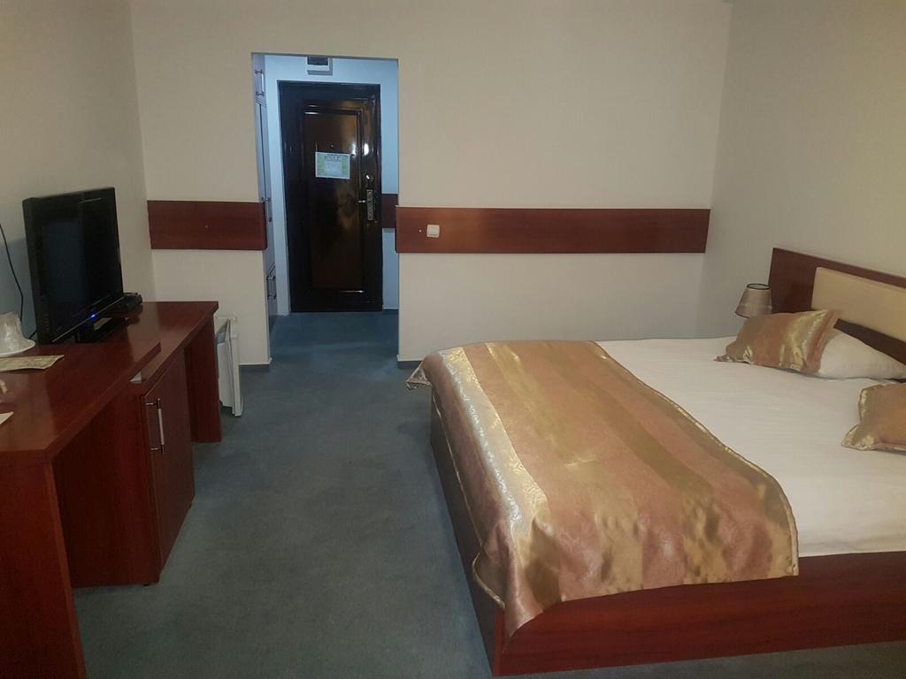 Hotel Lido Craiova Exterior photo